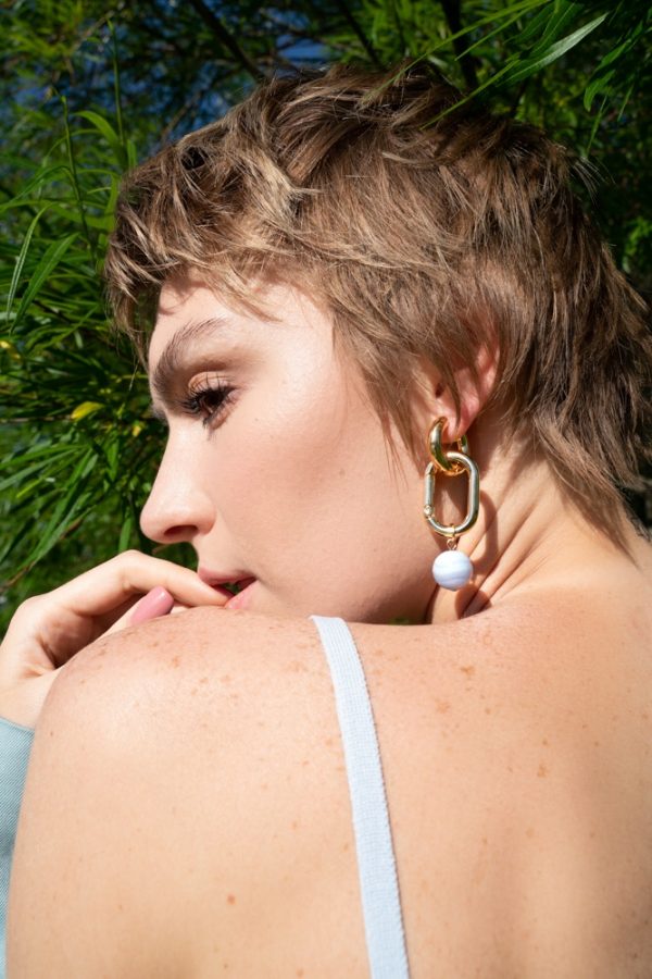Golovina-accessories-weylyn-sapphirine-balls-earrings-04