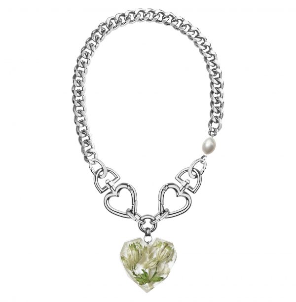 Golovina-accessories-heart-white-necklace-01
